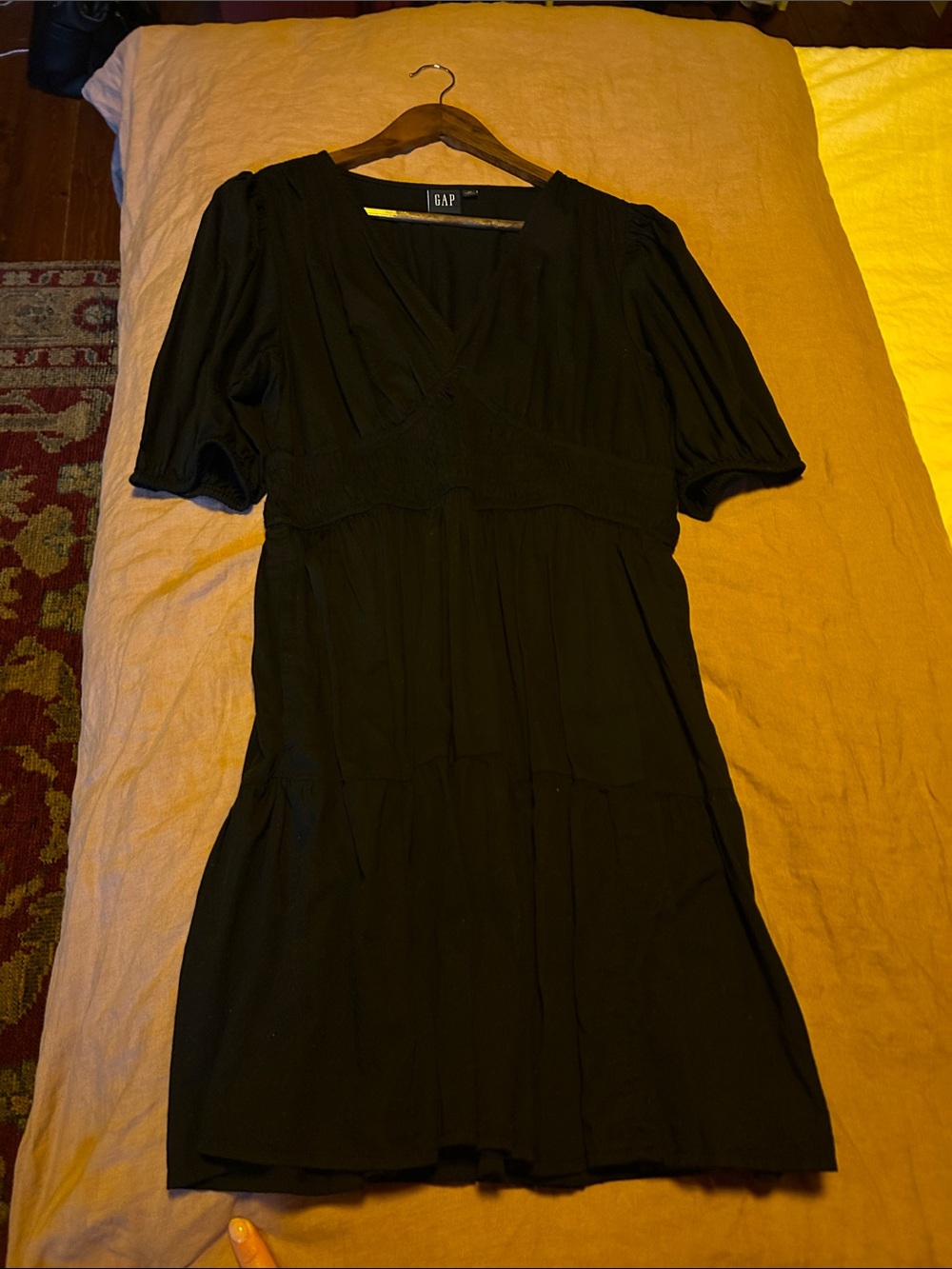 GAP Black V-Neck Short Puff Sleeve Dress